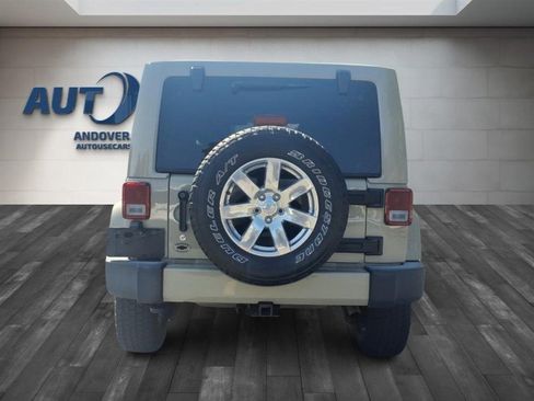 Used 2017 Jeep Wrangler Unlimited Sahara w/ Max Tow Package AWD/4WD image 6