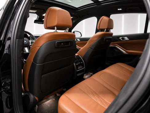 Used 2022 BMW X6 xDrive40i w/ M Sport Package AWD/4WD image 13
