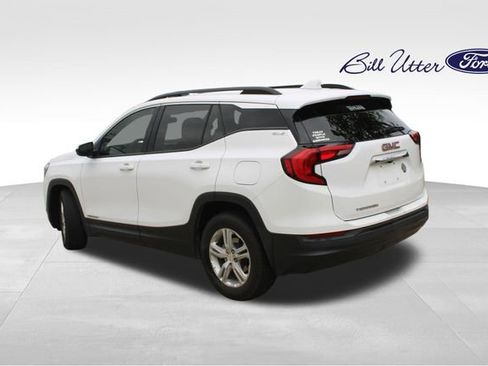 Used 2020 GMC Terrain SLE w/ Driver Convenience Package FWD image 7