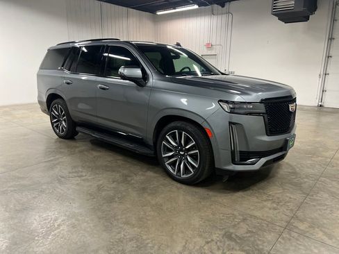 Certified 2021 Cadillac Escalade Sport w/ Driver Assist Tech Package AWD/4WD image 1