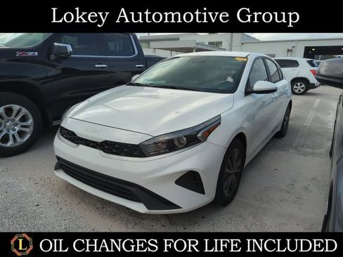 Certified 2023 Kia Forte LXS FWD image 1