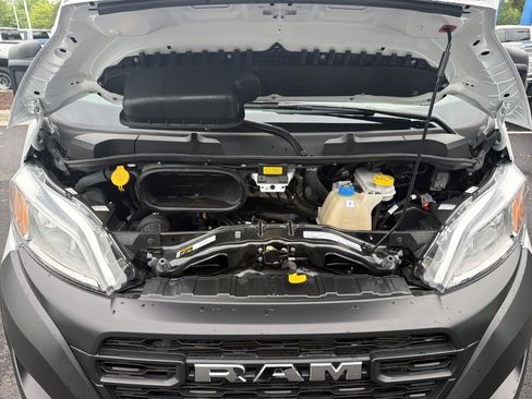 Used 2025 RAM ProMaster 2500 w/ Convenience Group FWD image 33