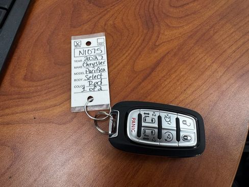 New 2027 Chrysler Pacifica Select w/ Family Tech Group FWD image 39
