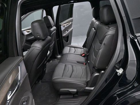 Certified 2024 Cadillac XT6 Sport w/ Platinum Package image 31
