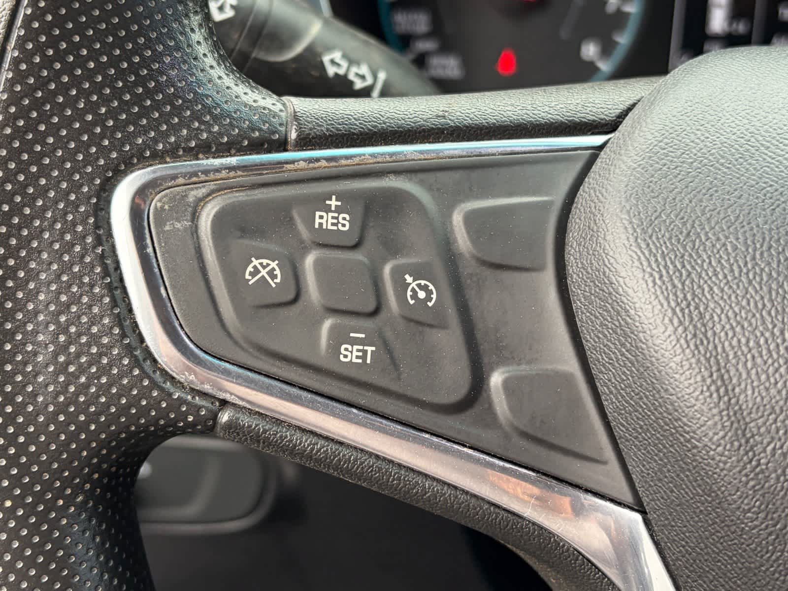 Used 2019 Chevrolet Equinox LS w/ LPO, Floor Liner Package AWD/4WD image 10