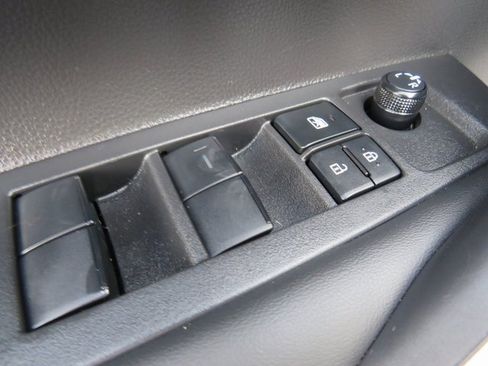 Certified 2025 Toyota Corolla SE image 36