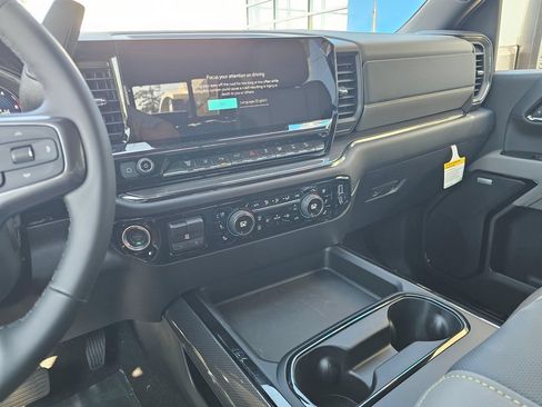New 2026 Chevrolet Silverado 2500 ZR2 w/ LPO, Dark Essentials Package AWD/4WD image 31