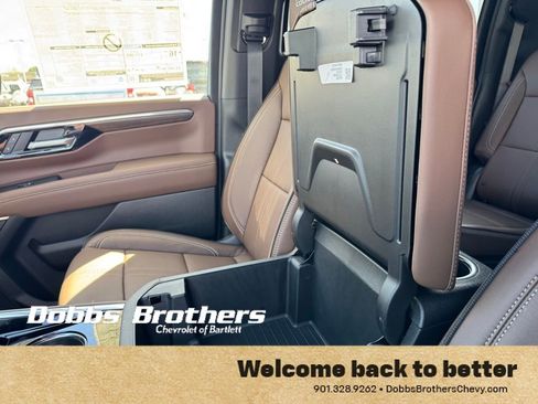 New 2026 Chevrolet Suburban High Country AWD/4WD image 18