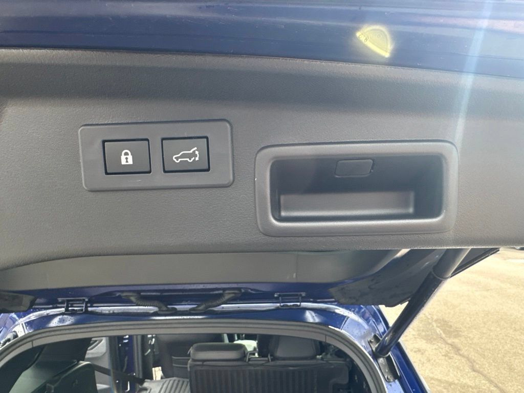 Certified 2026 Subaru Outback Limited AWD/4WD image 19