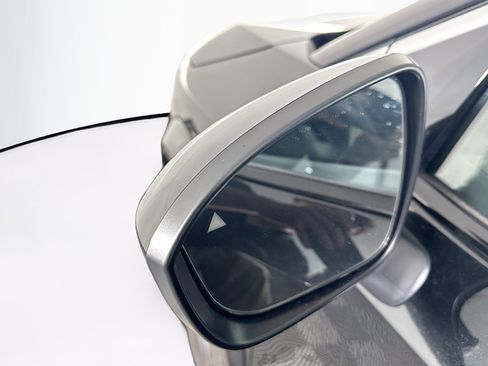 Used 2023 Nissan Ariya FWD image 16