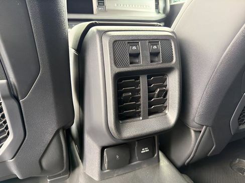 New 2025 Ford Bronco Badlands AWD/4WD image 17
