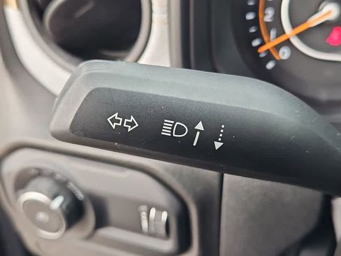 Used 2024 Jeep Wrangler Sport S image 27