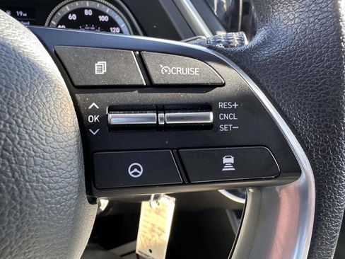 Used 2023 Hyundai Sonata SE w/ Cargo Package FWD image 16