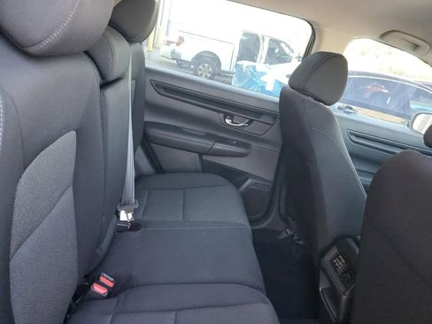 Used 2024 Honda CR-V LX image 11