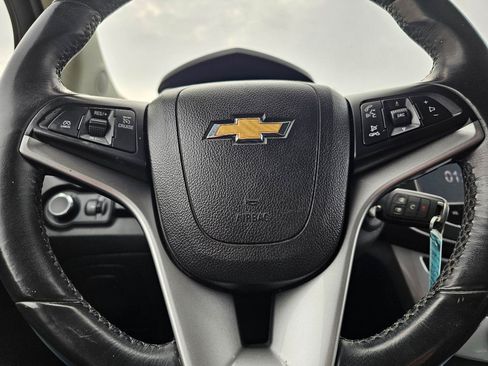 Used 2016 Chevrolet Trax LT w/ LT Convenience Package AWD/4WD image 8