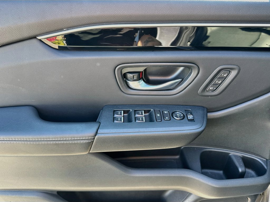 Used 2024 Honda Pilot EX-L image 40
