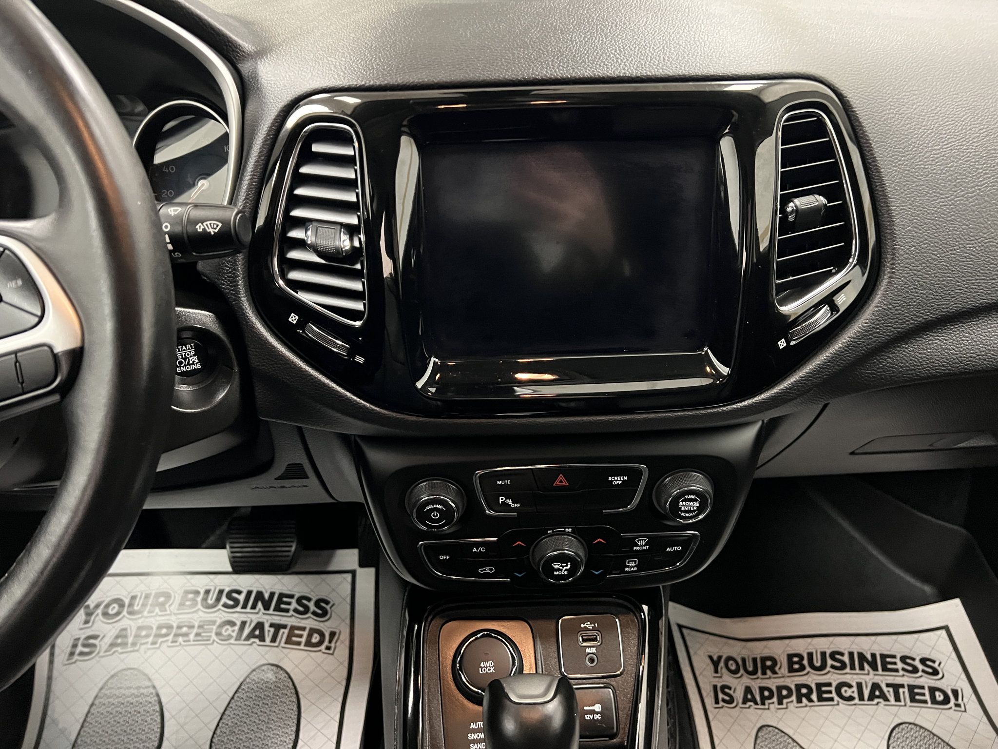Used 2019 Jeep Compass Limited w/ Safety & Security Group AWD/4WD image 11