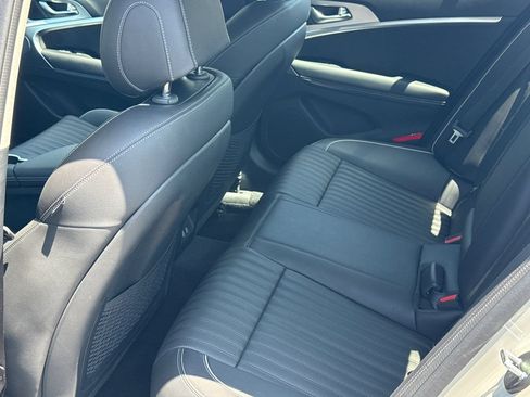 Used 2026 Genesis G70 2.5T Prestige RWD image 23