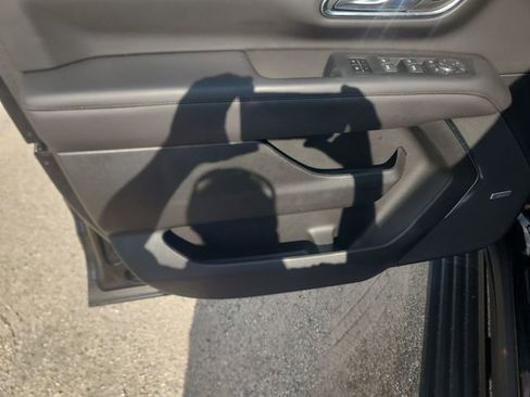 Used 2024 Chevrolet Tahoe High Country w/ Advanced Technology Package image 11