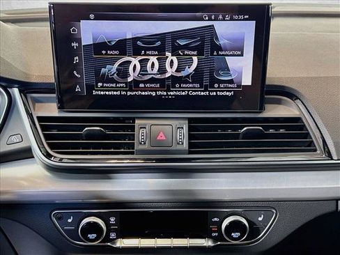 Used 2025 Audi Q5 2.0T Premium w/ Convenience Plus Package AWD/4WD image 13