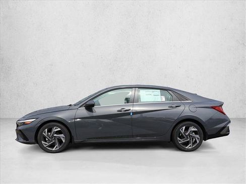 New 2026 Hyundai Elantra Limited FWD image 8