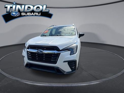 Certified 2024 Subaru Ascent Limited w/ Technology Package AWD/4WD image 3