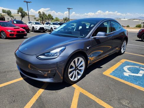 Used 2018 Tesla Model 3 Long Range RWD image 7