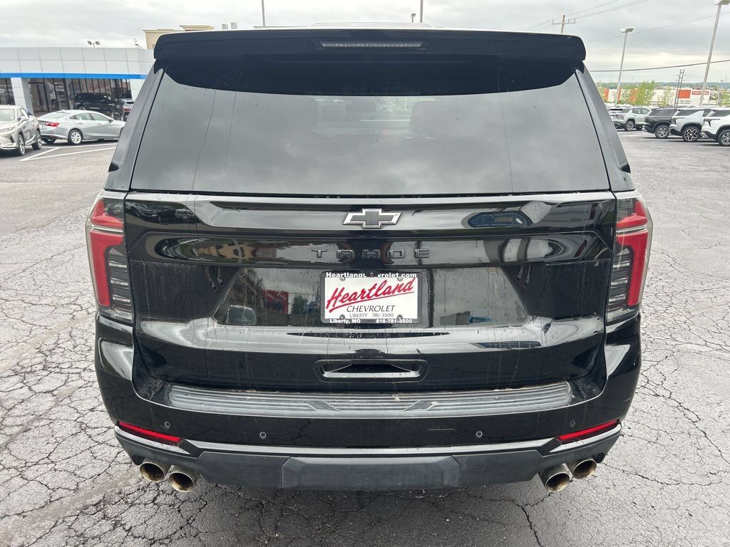 Used 2025 Chevrolet Tahoe Z71 AWD/4WD image 10