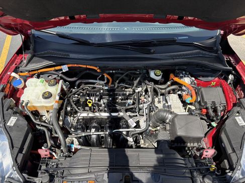 Used 2022 Ford Escape Titanium w/ Class II Trailer Tow Package image 25