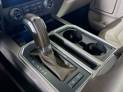 Used 2020 Ford F150 Limited w/ Trailer Tow Package image 18