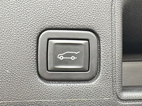 Used 2023 GMC Terrain AT4 AWD/4WD image 29
