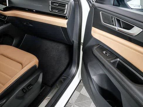 New 2026 Volkswagen Atlas Cross Sport SEL AWD/4WD image 27
