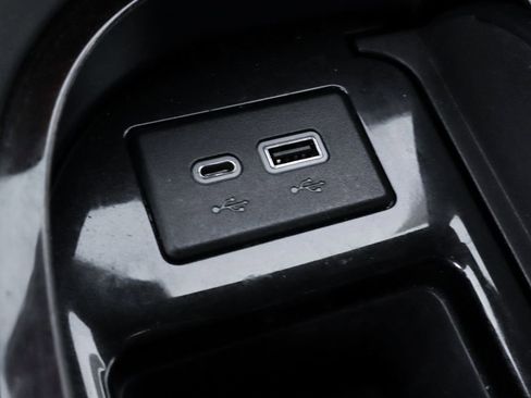 Used 2023 Cadillac Escalade Sport Platinum w/ LPO, ONYX Package image 45