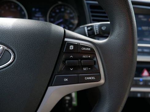 Used 2018 Hyundai Elantra SEL FWD image 18