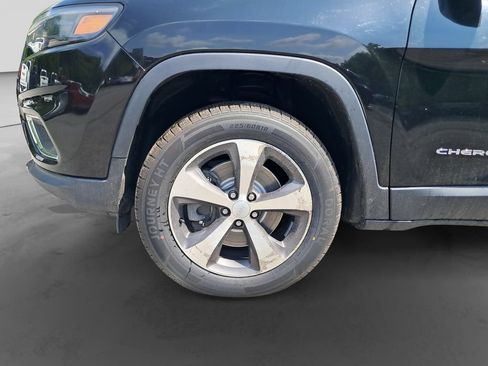 Used 2020 Jeep Cherokee Limited AWD/4WD image 9