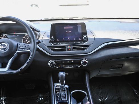 Used 2021 Nissan Altima 2.5 SV FWD image 13
