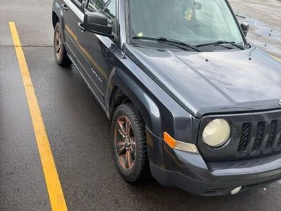 Used 2014 Jeep Patriot Latitude w/ Sun/Sound Group