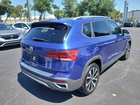 Certified 2023 Volkswagen Taos SE FWD image 33