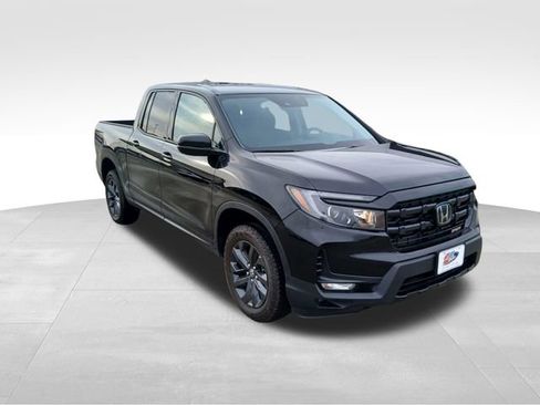 Used 2024 Honda Ridgeline Sport image 9