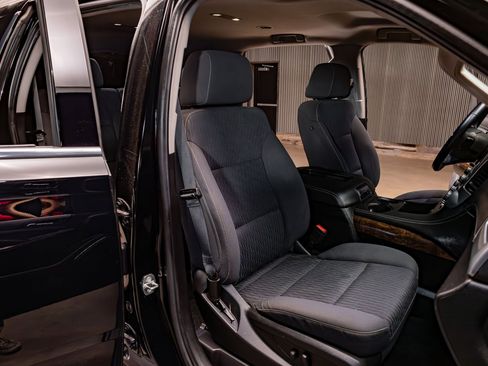 Used 2018 Chevrolet Tahoe LS RWD image 26
