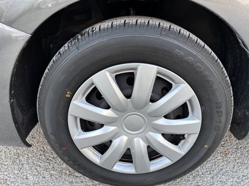 Used 2012 Toyota Corolla L image 29