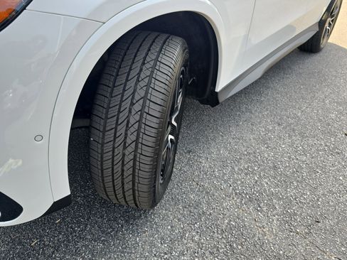 Used 2023 Mercedes-Benz GLC 300 4MATIC w/ AMG Line image 35