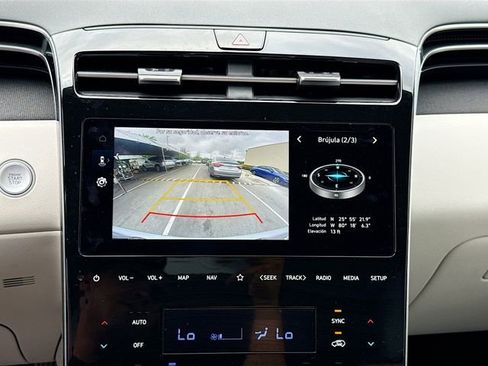 Certified 2024 Hyundai Tucson SEL w/ Convenience Package FWD image 13