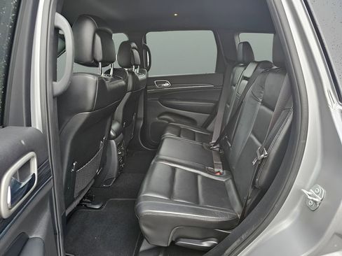 Used 2019 Jeep Grand Cherokee Limited RWD image 13