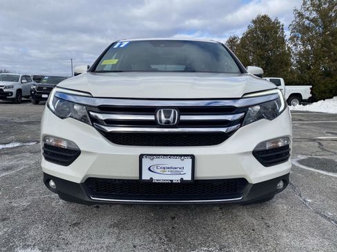 Used 2017 Honda Pilot Touring image 2