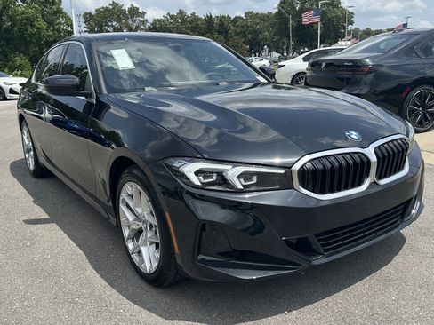 New 2025 BMW 330i xDrive Sedan w/ Convenience Package image 2