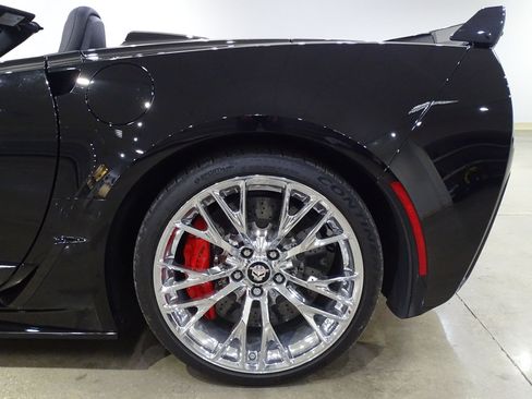 Used 2016 Chevrolet Corvette Z06 w/ 3LZ Preferred Equipment Group RWD image 30