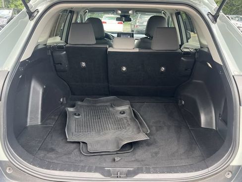 Used 2022 Toyota RAV4 XLE FWD image 37