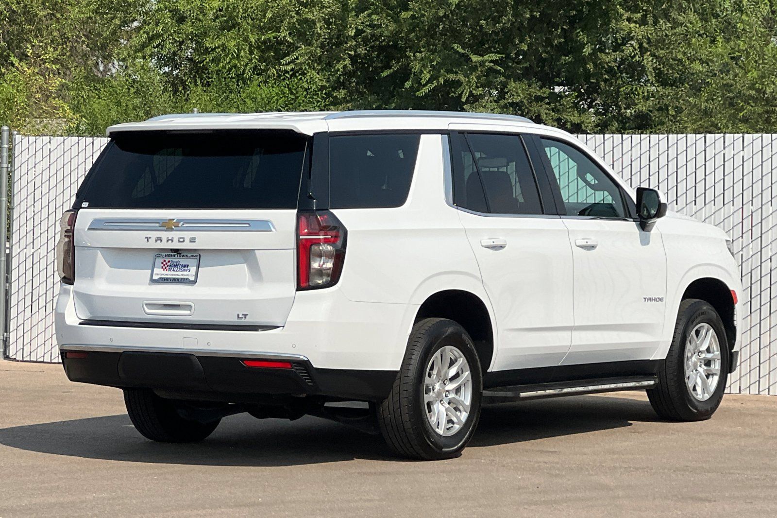 Used 2024 Chevrolet Tahoe LT AWD/4WD image 4