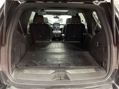 Used 2021 Chevrolet Tahoe Z71 w/ Z71 Signature Package image 24
